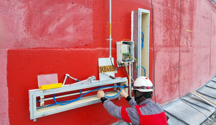 Temelín instaloval 168 čidel, které sledují stav budov kolem reaktorů