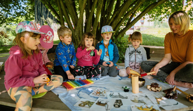 Jihočeská univerzita nabídne budoucím pedagogům nový předmět o výuce v mateřinkách.