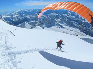 Devět dní v říši ledu. Jihočeši Brabec a Cinádr zdolali sedm čtyřtisícovek