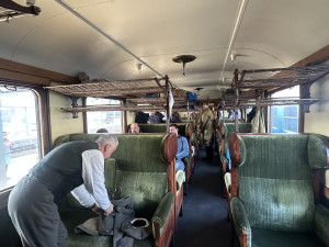 Historický vlak na trase Budějovice - Praha připomínal návrat legionářů.