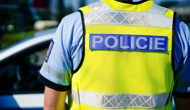 Útok paralyzérem nebo výhružky. Policie řeší konflikty mezi nezletilými