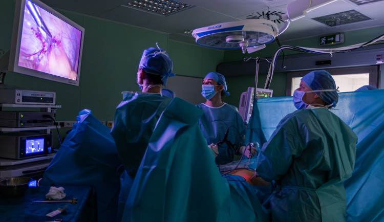 Nemocnice zavedla jednodenní chirurgii v gynekologii a má krátké čekací lhůty