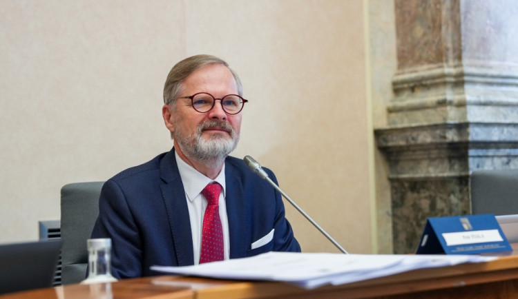 Vláda zvýšila úrok z prodlení u výživného a schválila další opatření