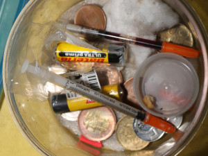 Kriminalisté rozkryli drogový gang. Zadrželi sedm lidí