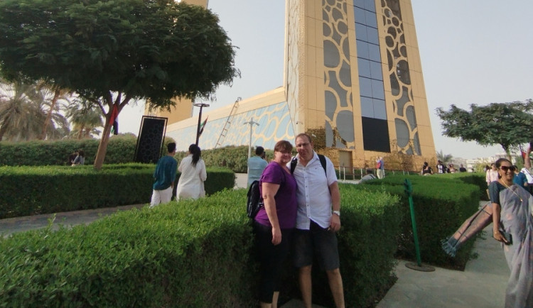 Benefit, který jinde nenajdete. Poukaz na splněné přání vzal manžele do Dubaje