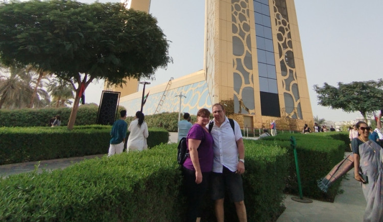 Benefit, který jinde nenajdete. Poukaz na splněné přání vzal manžele do Dubaje