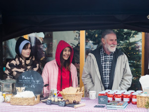 Vánoční trhy na Statku U Medvěda pomohou dětem a nabídnou den plný pohádek