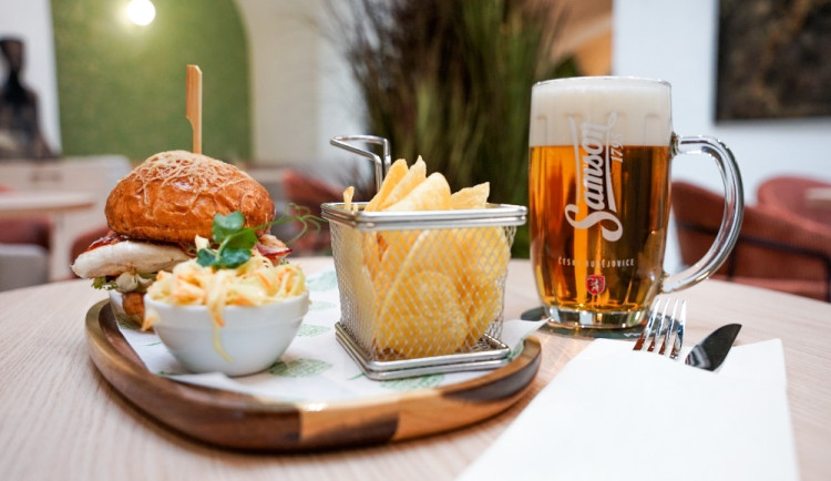 Nová bistro – kavárna v centru města přináší svěží koncept i umělecký dotek