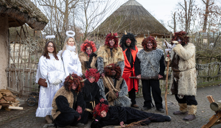 Čert a anděl přicházejí do Zoo. Tradiční akce pro celou rodinu