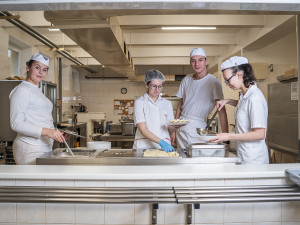 Kde se dá pořádně naučit řemeslu? No přece v Trhových Svinech