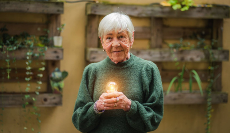 Sbírka Rozsviťme Česko přispívá dobročinným organizacím po celé republice