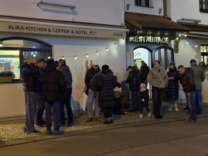Lidé vzpomínali na Pavla Šindelíře. Zajíc patřil k výrazným postavám Budějc