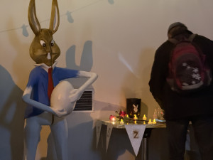 Lidé vzpomínali na Pavla Šindelíře. Zajíc patřil k výrazným postavám Budějc