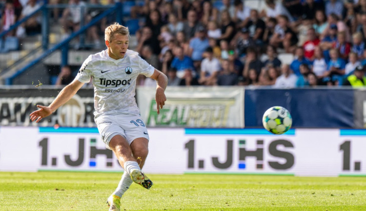 Hlavatý opouští Slovan. Vrací se do Pardubic, kam přestupuje