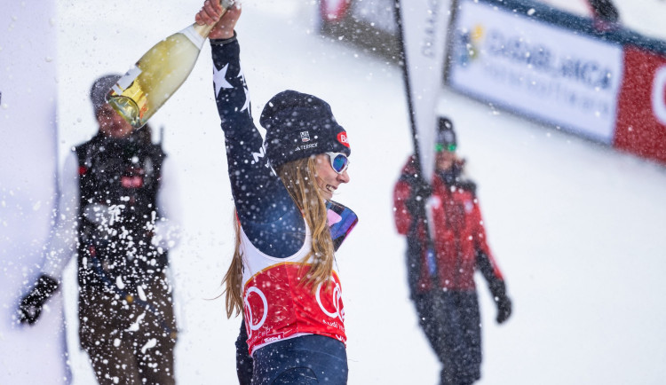 Královna sjezdovek Mikaela Shiffrinová míří do Špindlerova Mlýna