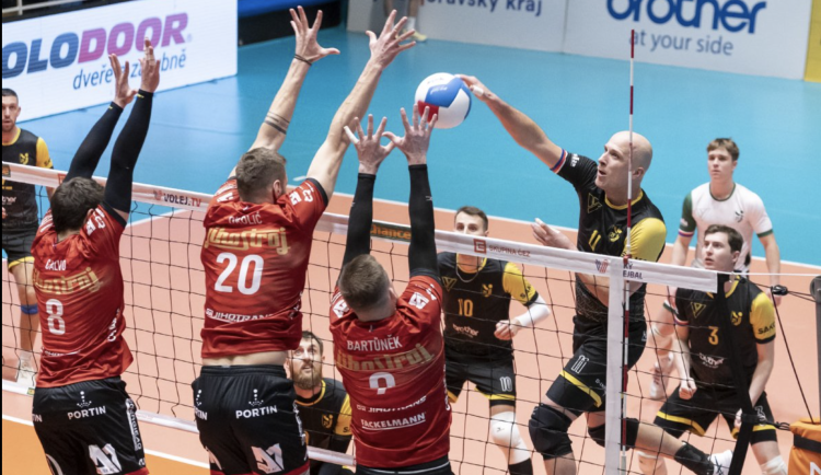 I bez Kovaříka s Franckem veze Jihostroj z Brna tři body