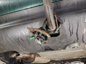 Policisté v Jindřichově Hradci zastavili pojízdný vrak. Kontrola odhalila 21 závad