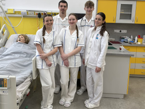 Budoucí zdravotníci si v Budějovicích nově vyzkouší infarkty i nehody nanečisto