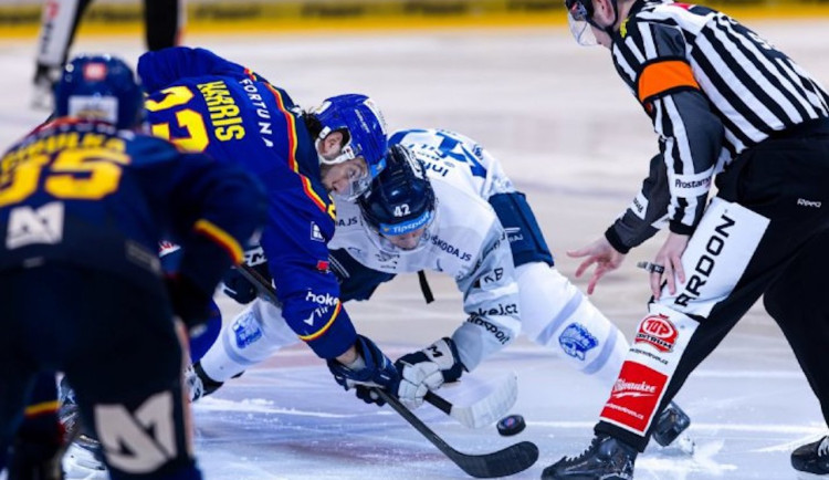 Motor nasázel bůra a bere důležité body do tabulky