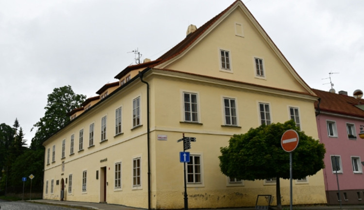 Kynšperk nad Ohří pokračuje v obnově měšťanského domu u městské branky