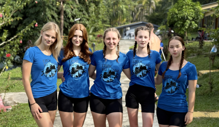 Úspěch studentek z Libereckého kraje. Staly se mistryněmi světa v raftingu