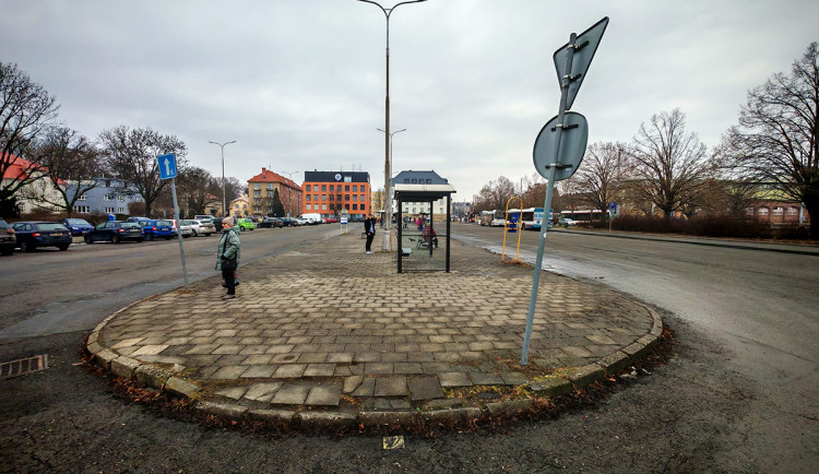 Bývalý autobusák v Olomouci projde opravou na etapy. V budoucnu má dostat novou tvář