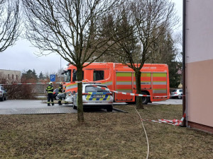 Policie zasahuje v Plavské ulici v Budějcích, na místě je podezřelý kufřík