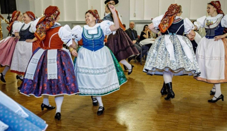 V Židlochovicích výrazně ožily folklorní tradice, místní mají zase své kroje