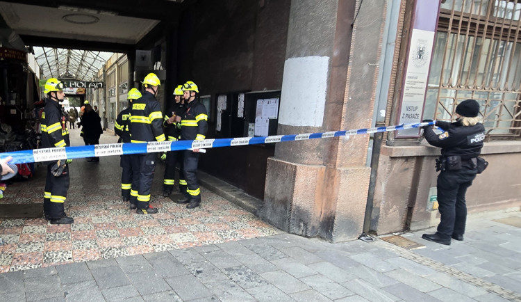 Nebezpečí v pasáži. V centru Přerova zavřeli průchod kvůli narušeným konstrukcím