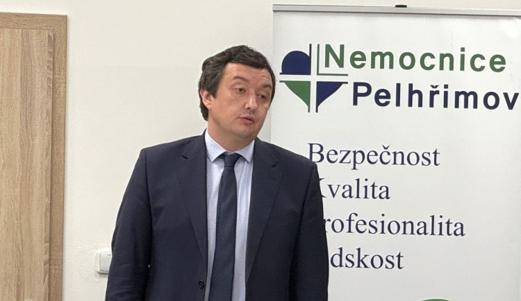 Ředitel pelhřimovské nemocnice po výpovědích jedenácti lékařů rezignoval