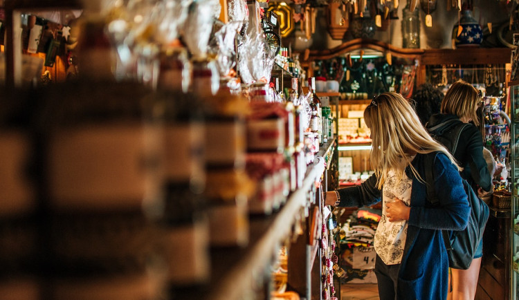 Optimismus obchodníků roste: Retail Index v zimě vzrostl