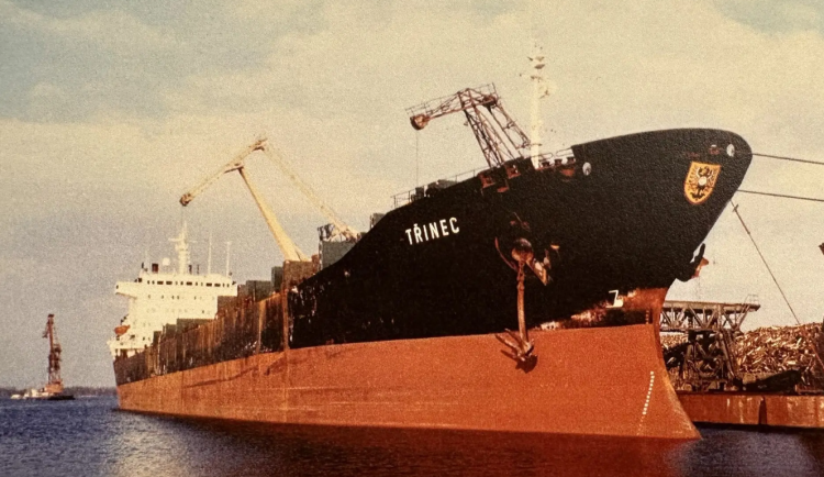 Do Česka dorazila kotva z poslední československé námořní lodi Třinec