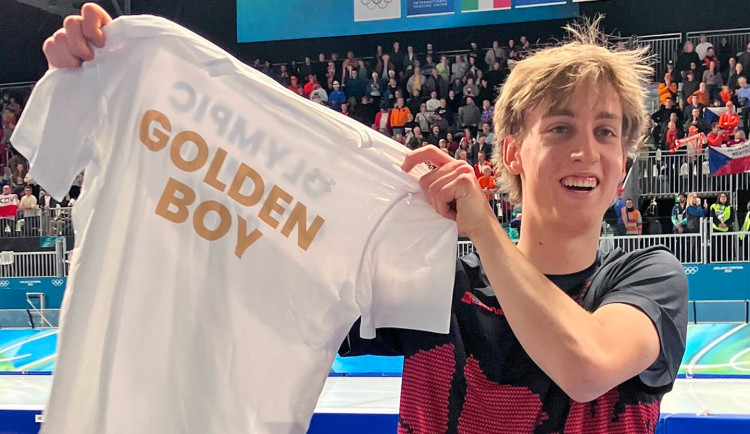 Olympijské zlato pro Jílka. Devatenáctiletý rychlobruslař vyhrál závod na 10 km