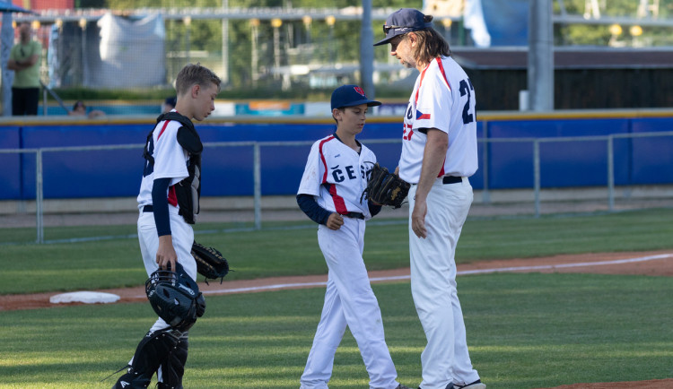 Hluboká posiluje trenérský tým. Do klubu přichází reprezentační trenér Marián Krásny