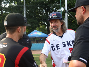 Hluboká posiluje trenérský tým. Do klubu přichází reprezentační trenér Marián Krásny