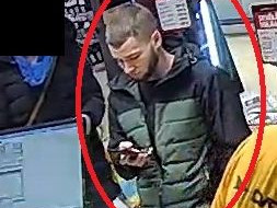 Ženu z jihu Čech připravili o tisíce. V Praze za ně neznámý muž pořídil mobil