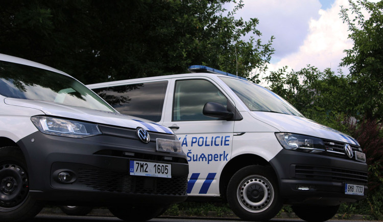 VIDEO: Obavy o miminko v mrazu. Žena se toulala Šumperkem, nadýchala 3 promile