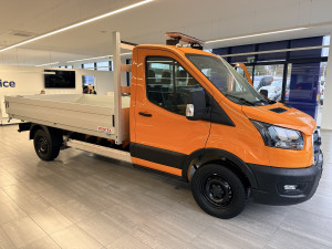 Jihočeští silničáři obměňují vozový park, do terénu vyrážejí i s elektromobily