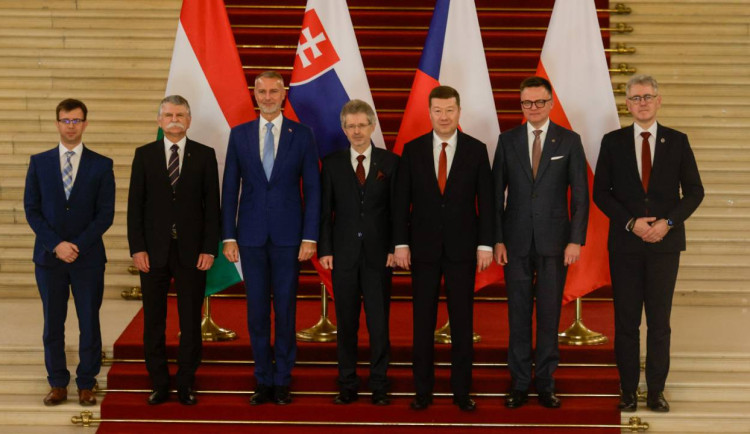 „Musíme spolu mluvit,“ Miloš Vystrčil jednal se svými protějšky z V4