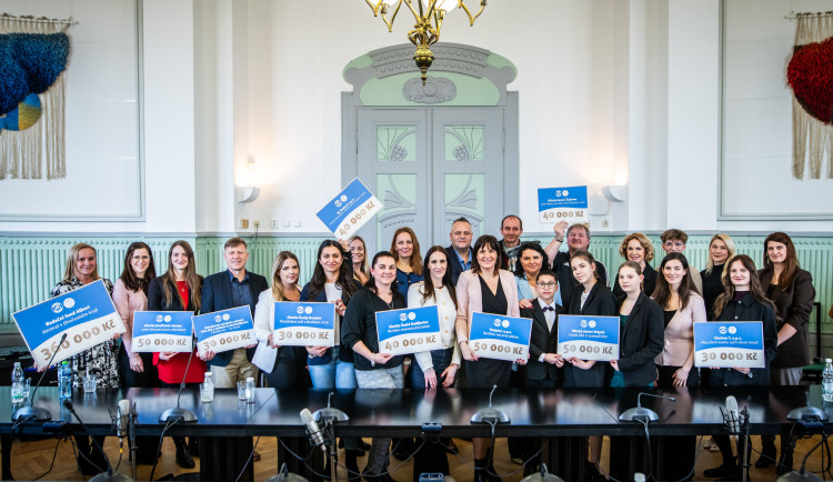 Na projekty pro děti a mladé míří 360 tisíc korun