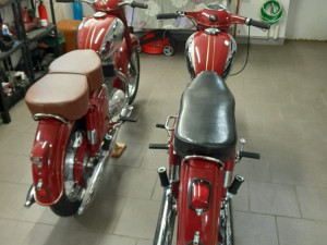 Policie dopadla zloděje vzácných Jaw, po motorkách za milion však stále pátrá