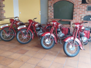 Policie dopadla zloděje vzácných Jaw, po motorkách za milion však stále pátrá