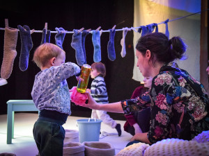 Lázně pro děti i rodinné drama. Jihočeské divadlo chystá pestré jaro plné premiér