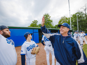 Hluboká rozšiřuje trenérský tým. Do klubu se vrací zkušený trenér Tim Crow.