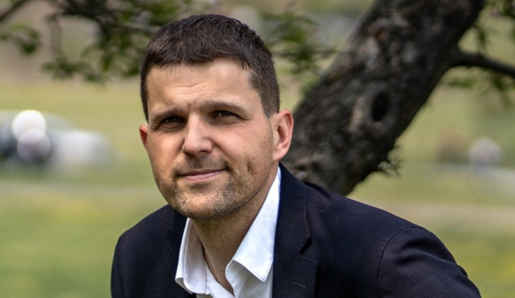 Předsedou brněnských lidovců zůstává Hladík, do voleb půjde strana se Starosty