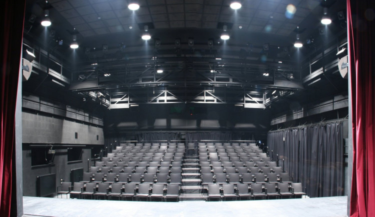 Divadlo Petra Bezruče má dvě nominace na inscenaci roku v Cenách Jantar