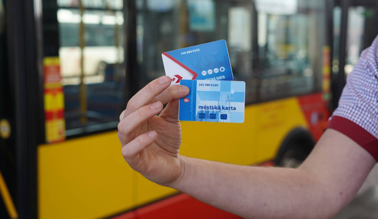 Lidé mají poslední den na registraci Městské karty, bez ní od zítřka přestane fungovat