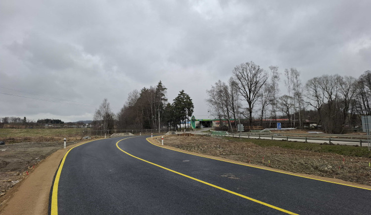 V Kaplici začíná výstavba okružní křižovatky, řidiči projedou po náhradní silnici
