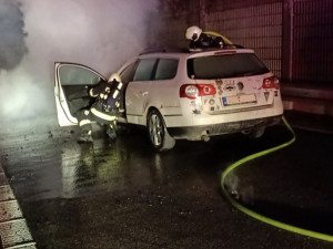 Dramatické dva dny na D3. Provoz ochromily nehody kamionů i hořící auto