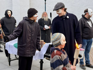 Velikonoční hrkání rozezvučelo Budějce. Zvony podle tradice odletěly do Říma